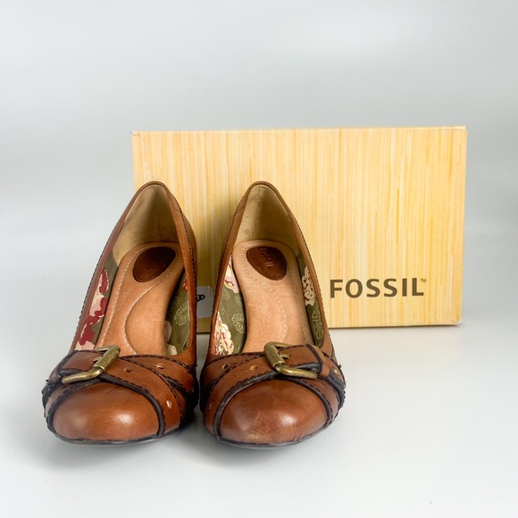 Fossil Sasha Block Heel in Tan/Bronze - Picture 3 of 11